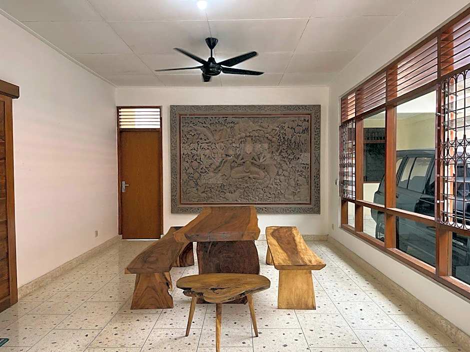 Wijaya Hostel – Denpasar, BALI