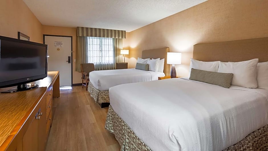 Best Western Plus Las Brisas Hotel