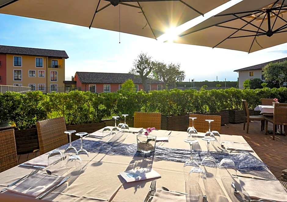 Hotel Parchi Del Garda