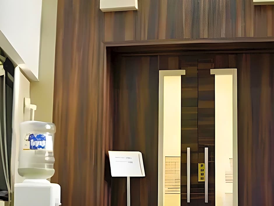 Hotel Alka Residency