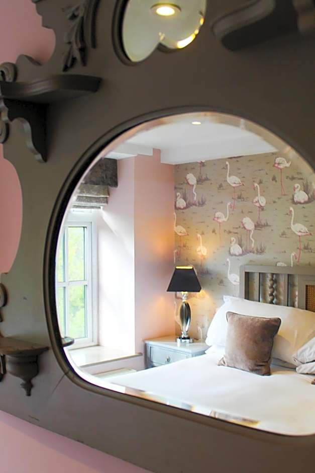 The Crescent Turner Hotel