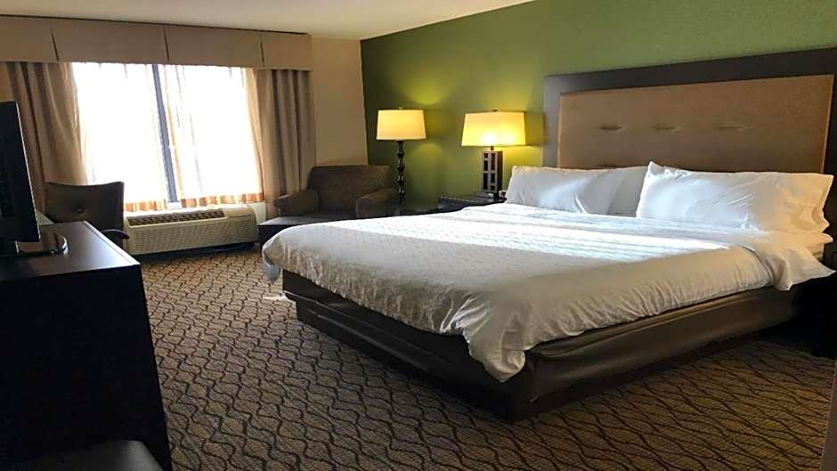 Holiday Inn Express and Suites Winchester By IHG