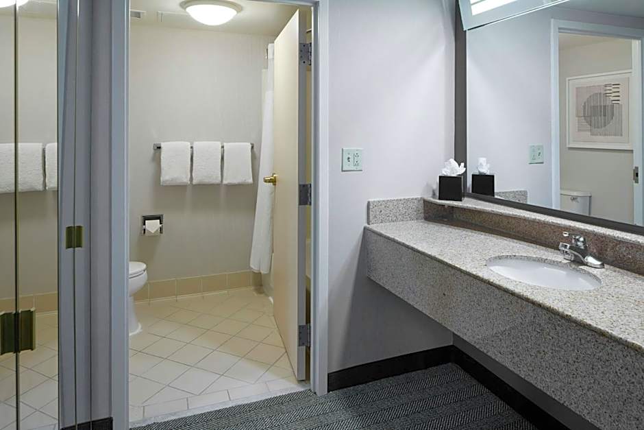 Courtyard by Marriott Charlottesville - University Medical Center