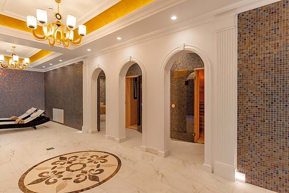 Hotel NOBLESSE Boutique&Spa