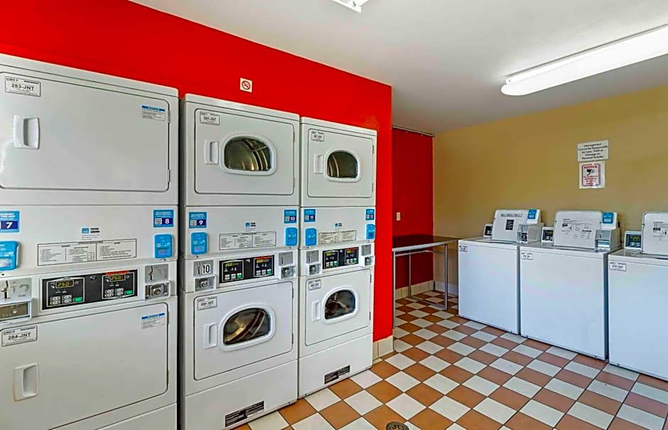 Extended Stay America Select Suites - Denver - Aurora South