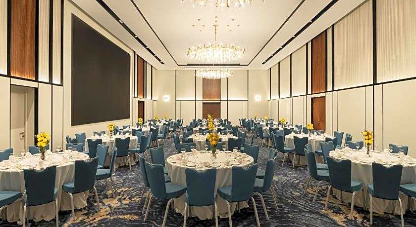 Park Inn by Radisson Hotel & Apartments Kuwait