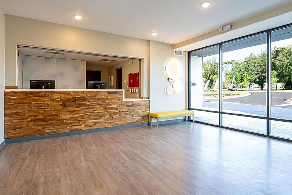 ECHO Suites Extended Stay by Wyndham Dallas Plano/Frisco