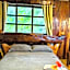 Hotel La Isla Inn