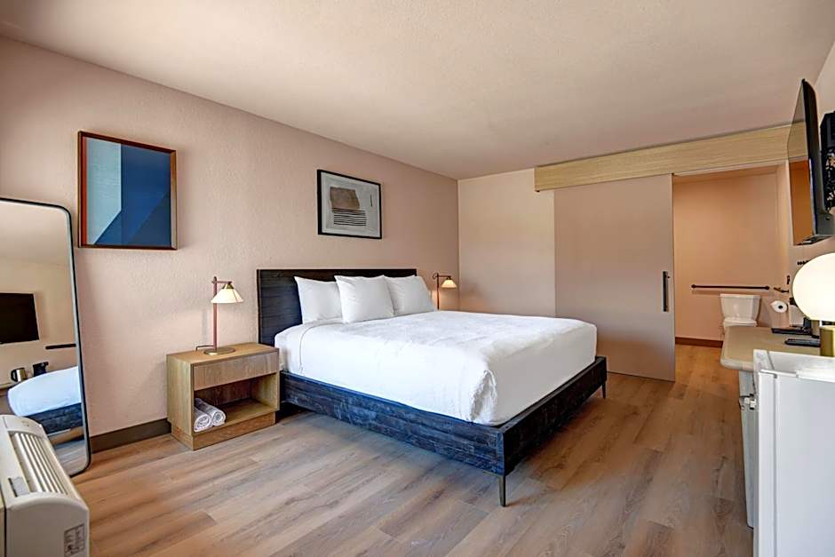 The Dunes Hotel (Palm Springs)