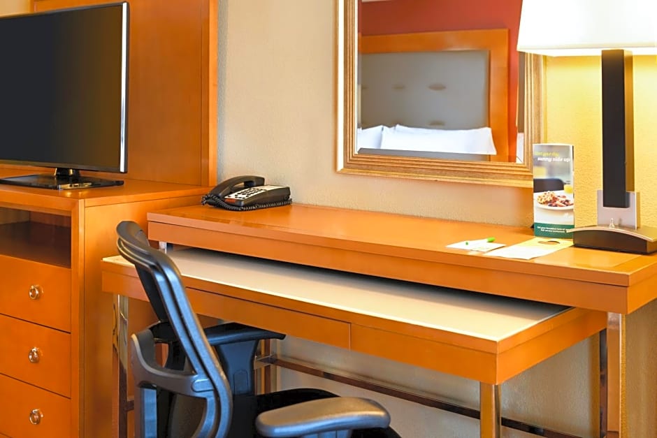 Holiday Inn Oakland Airport By IHG