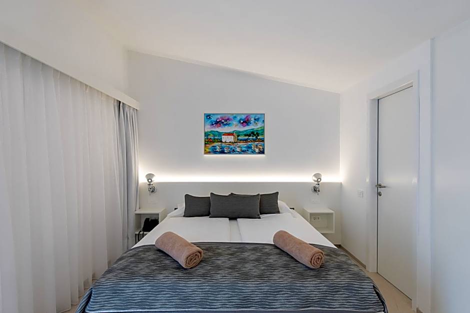 RIVALMARE BEACH Boutique Hotel
