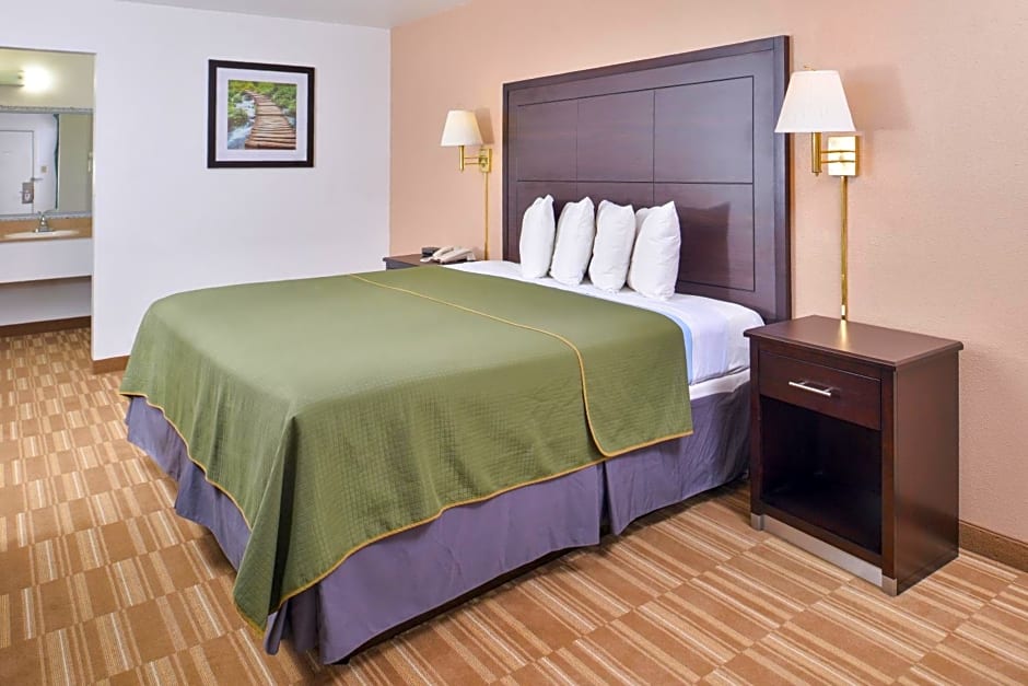 Americas Best Value Inn Clute