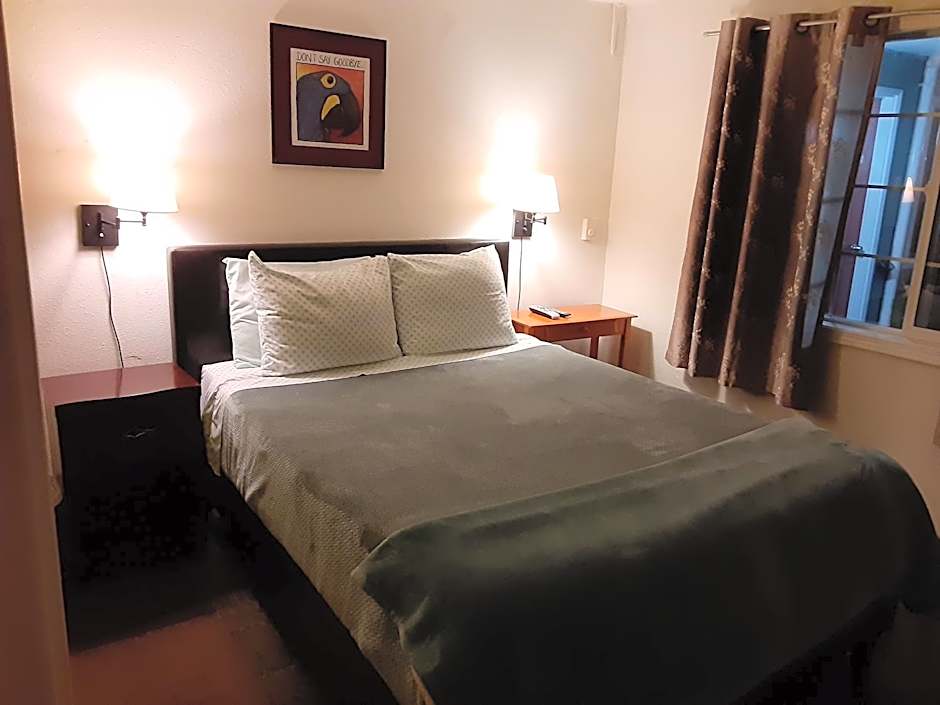Shiny Motel