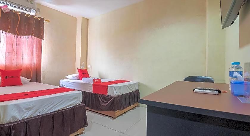 RedDoorz @ Jalan Cilik Riwut Kapuas