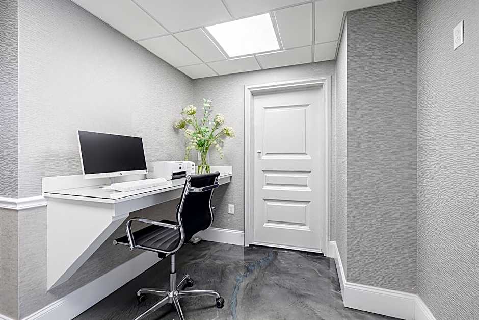 Oakfield Hotel & Suites, Ascend Hotel Collection