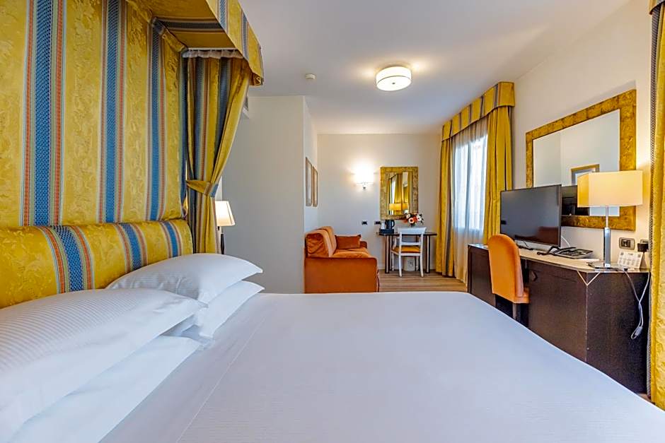 Grand Hotel Mediterraneo