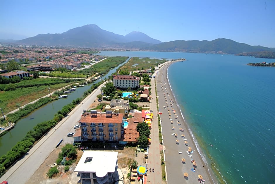 Mutlu Beach