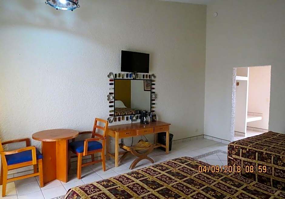 HOTEL MISION SANTA MARIA