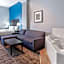 La Quinta Inn & Suites by Wyndham Kerrville