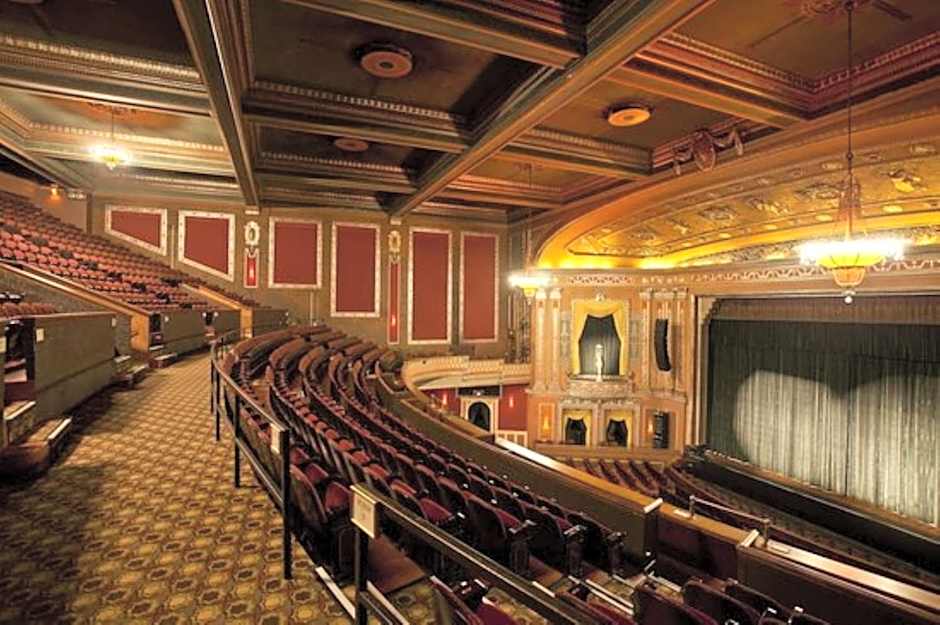 Suburban Studios Triadelphia - Wheeling at The Highlands