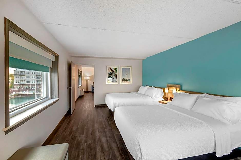 The Harborview on Lake Michigan, Ascend Hotel Collection