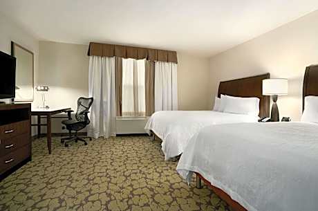 1 King Mobility/Hearing Accessible W/ Bathtub