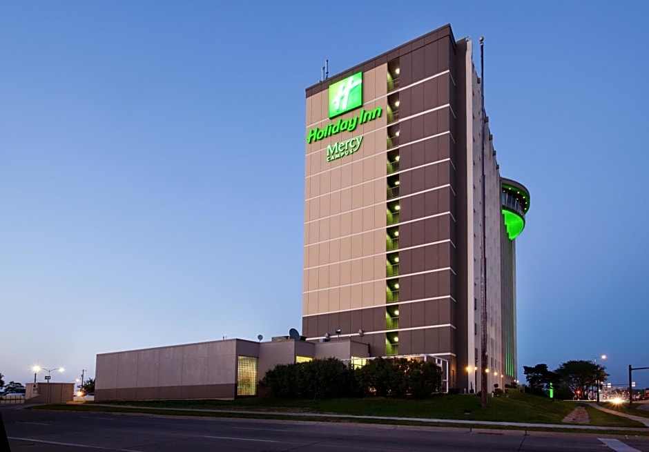 Holiday Inn Des Moines-Downtown-Mercy Campus, an IHG Hotel
