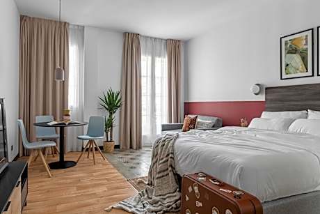 Standard Triple Studio