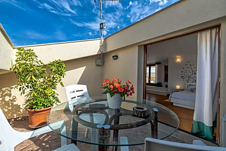 Sardinia Guest House - Adults Only