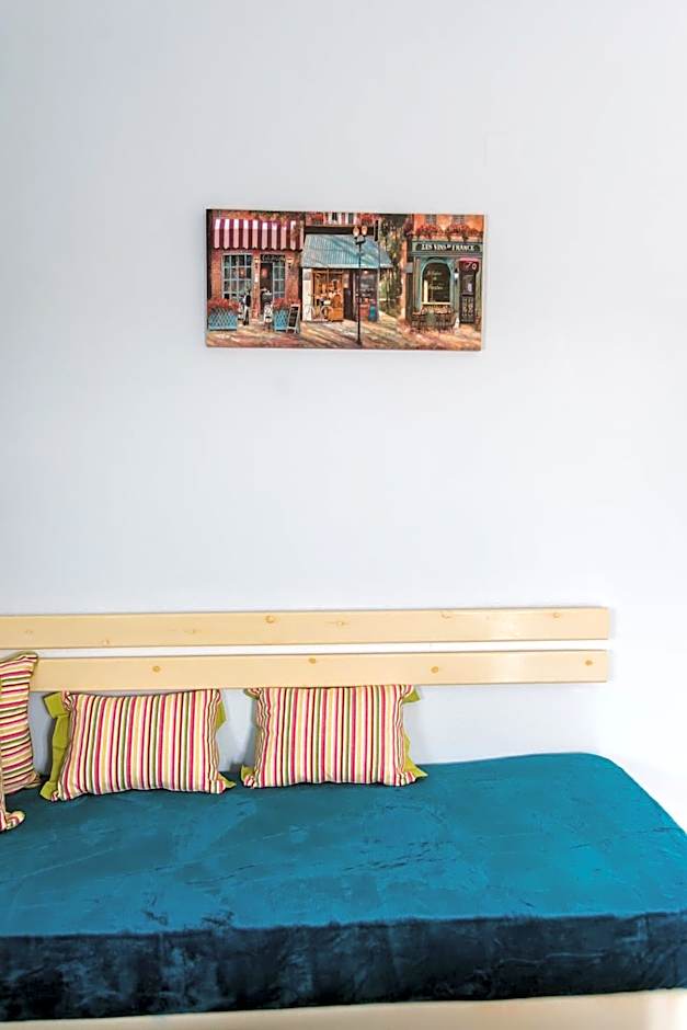 Yiannis Manos Hotel Resort