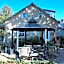 Stone Haus Bed & Breakfast