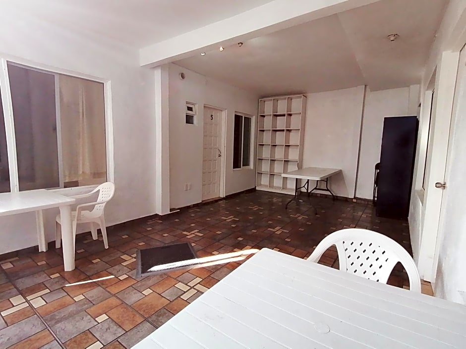 Hostal Maple