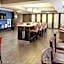 Hampton Inn By Hilton Neptune/Wall