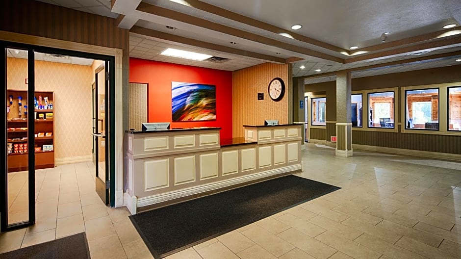 Best Western Plus Kalamazoo Suites