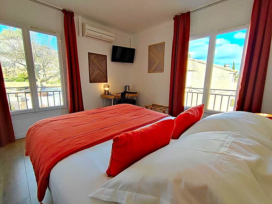 Photo 1 of 4 of Double Room