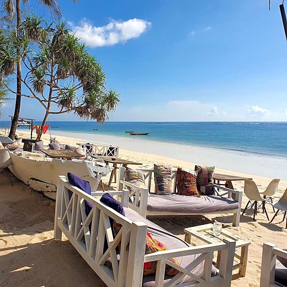 Bahari Dhow Beach Villas