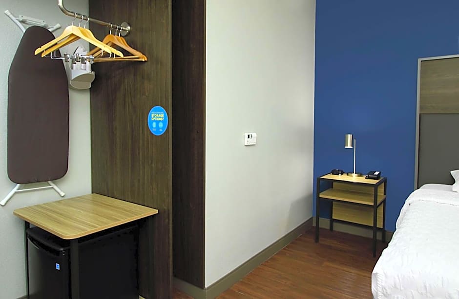 Tru by Hilton Mobile