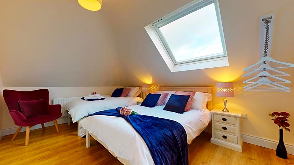 Ross Beach Family Farmhouse B&B