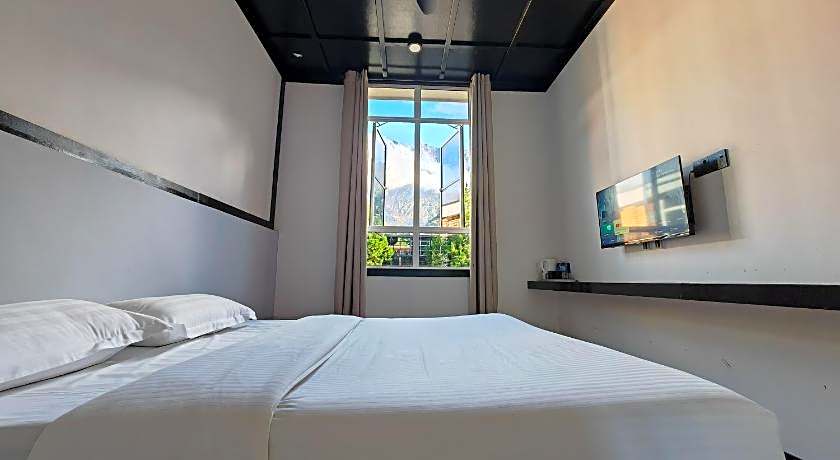 H Benjamin Residence