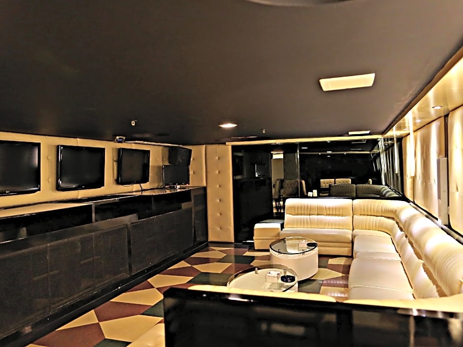 Golden Boutique Hotel Melawai