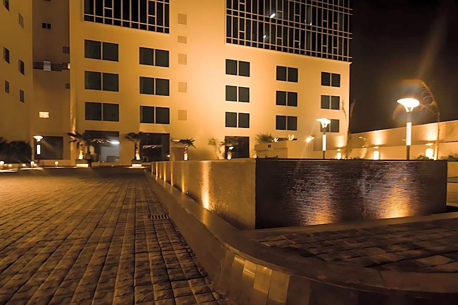 Lemon Tree Hotel Sector 60 Gurugram