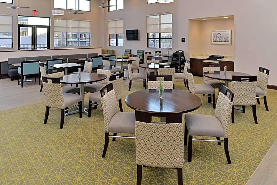 Homewood Suites By Hilton Cincinnati/Mason