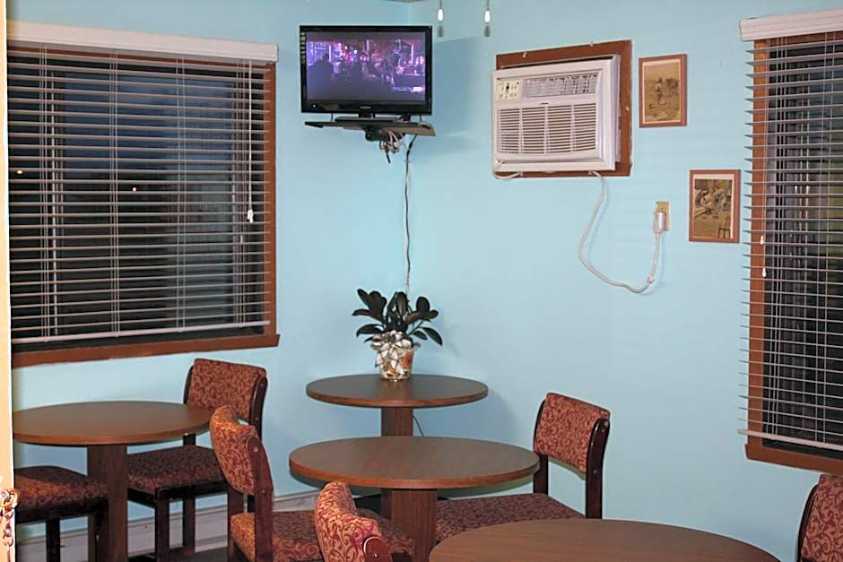 Rodeway Inn Gateway to Medora T-Roosevelt & Makoshika State Park