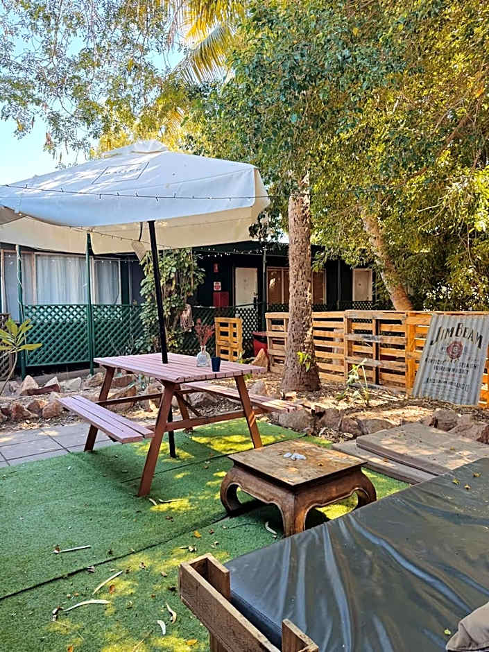 Roebuck Bay Backpackers