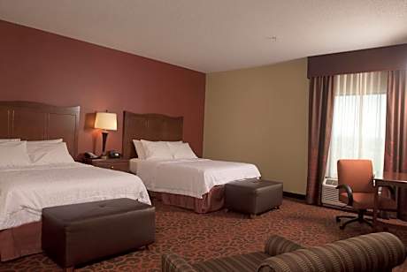 Room with Two Queen Beds - Non-Smoking