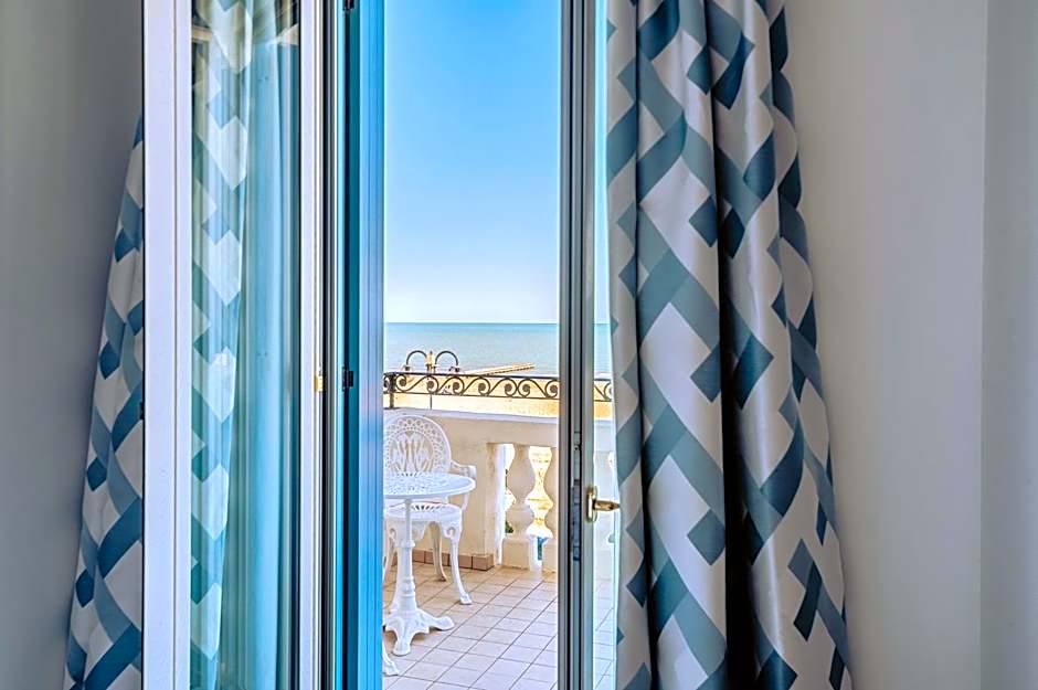 Casa Bianca Al Mare
