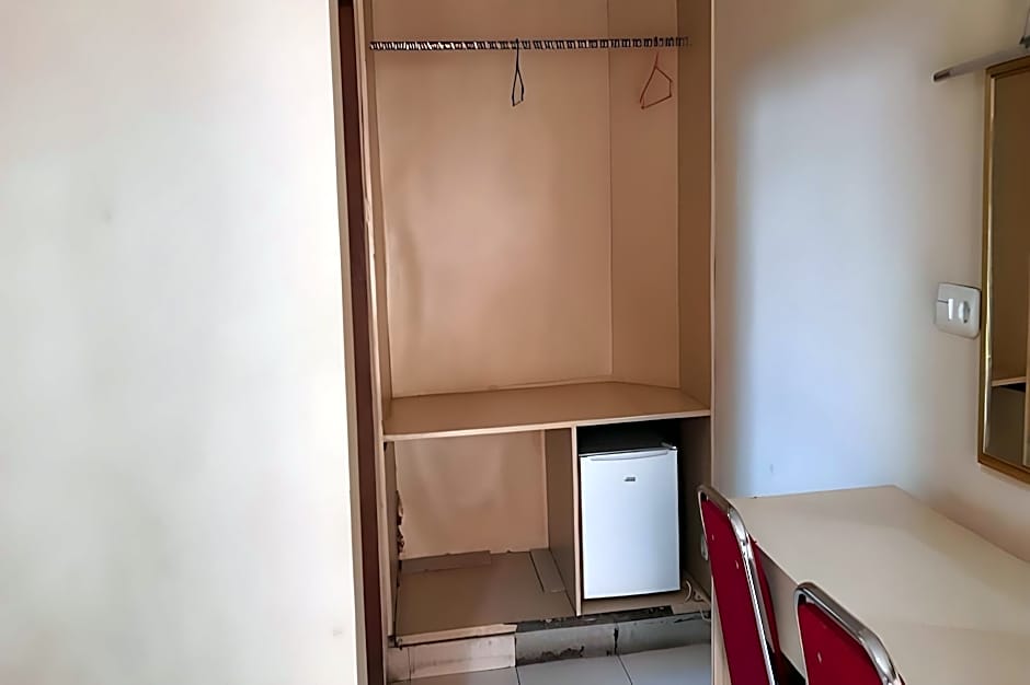 OYO 2320 Hotel Charvita