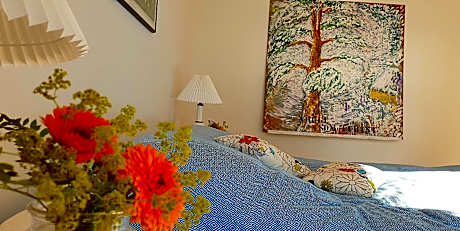 Apartment with Garden View