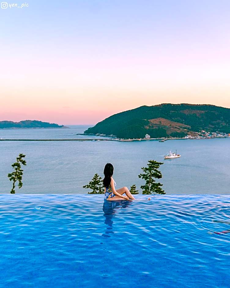 HOTEL SANGSANG & Private Sang Sang Pool Villa