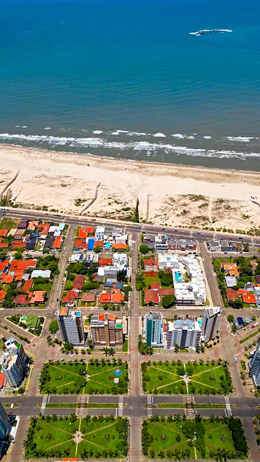 Cobertura duplex a memos de 300mts do mar | Quatro Praças